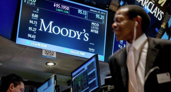 Όλα τα βλέμματα στην ετυμηγορία της Moody’s