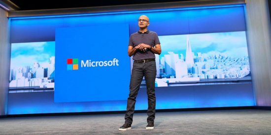 Microsoft: Ξεπέρασε σε αξία την Apple – Ξανά πολυτιμότερη εταιρεία στον κόσμο