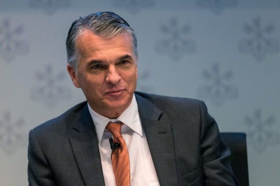 Sergio Ermotti (UBS): Άρχισε η επιστροφή των κεφαλαίων που απέσυραν οι πελάτες της Credit Suisse