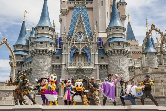 Γαλλία: Η Disneyland κλείνει ξανά, καθώς η χώρα μπαίνει σε νέο lockdown