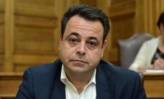 Σαντορινιός: Παράβαση καθήκοντος εάν η κυβέρνηση παραχωρήσει το 16% του ΟΛΠ χωρίς να έχουν γίνει οι υποχρεωτικές επενδύσεις