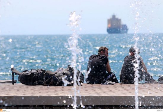 Ηλιόλουστος καιρός σήμερα με θερμοκρασία έως 35 βαθμούς