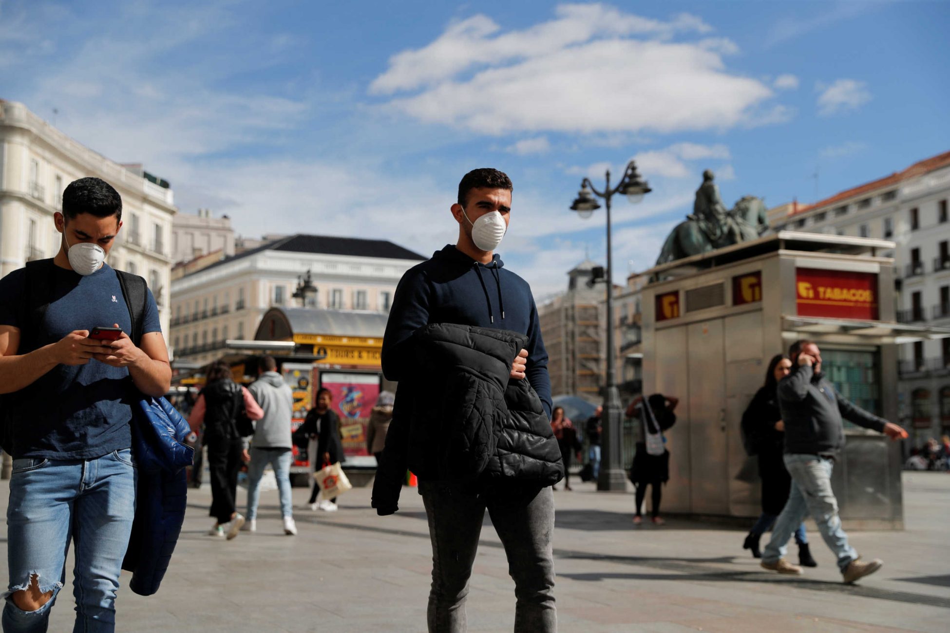 Ισπανία: Υποχρεωτική χρήση μάσκας ακόμα και όταν τηρούνται οι αποστάσεις