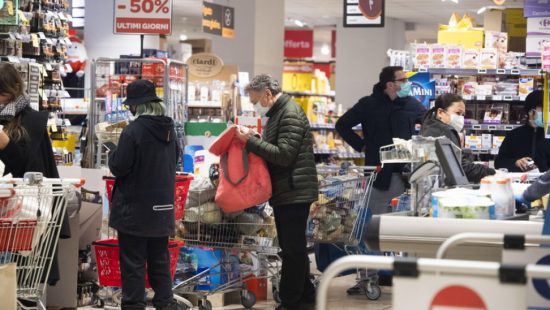 Σούπερ μάρκετ για απαγόρευση διαρκών αγαθών: Αχρείαστη αναστάτωση για καταναλωτές και αγορά