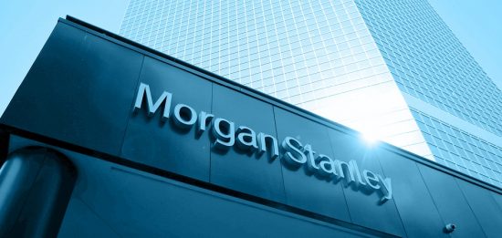 Morgan Stanley: Νέες τιμές – στόχοι για τις 4 συστημικές ελληνικές τράπεζες και εκ νέου κάλυψη μετοχών