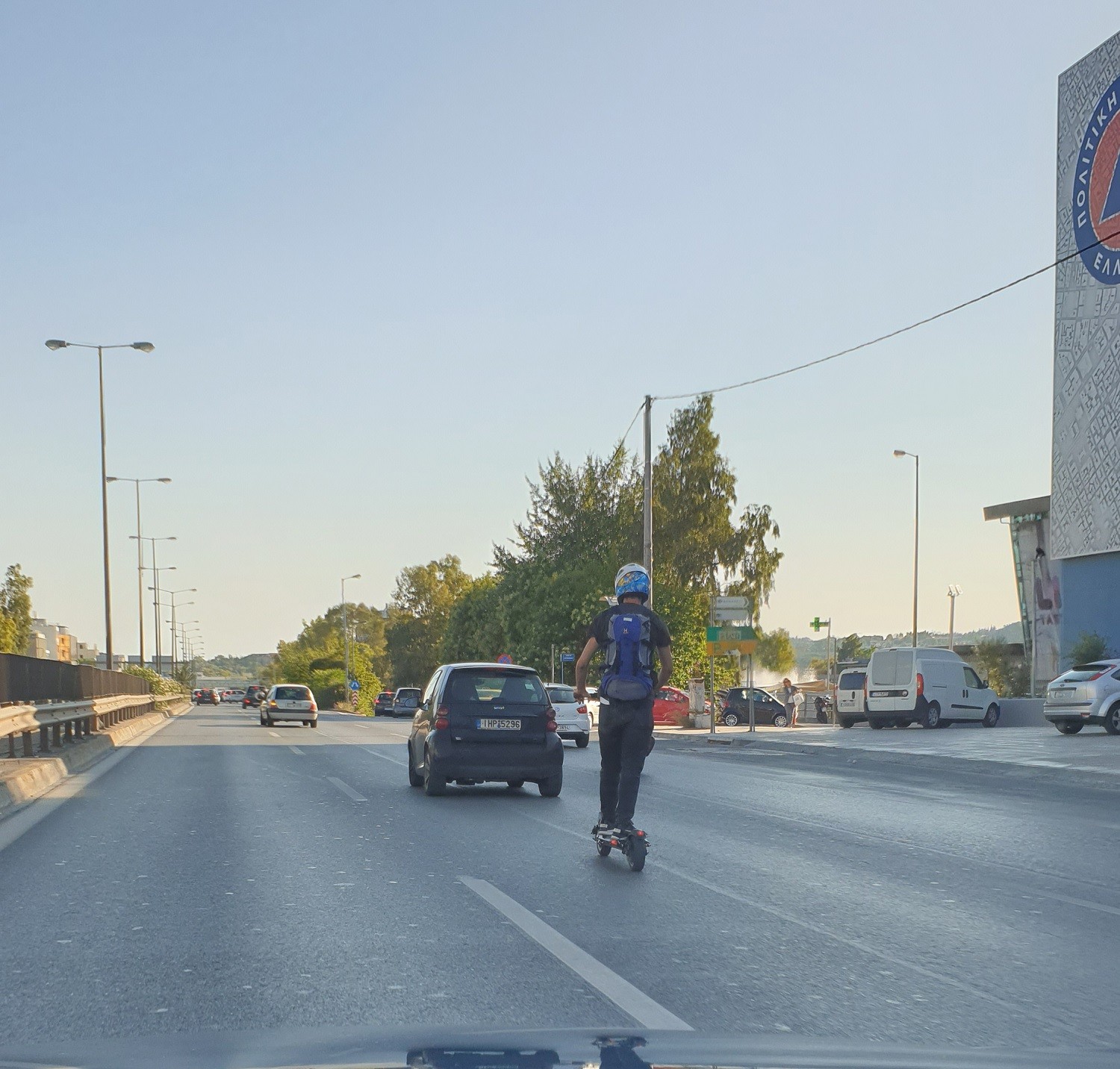 Είναι παράνομο το πατίνι στην Κηφισίας;