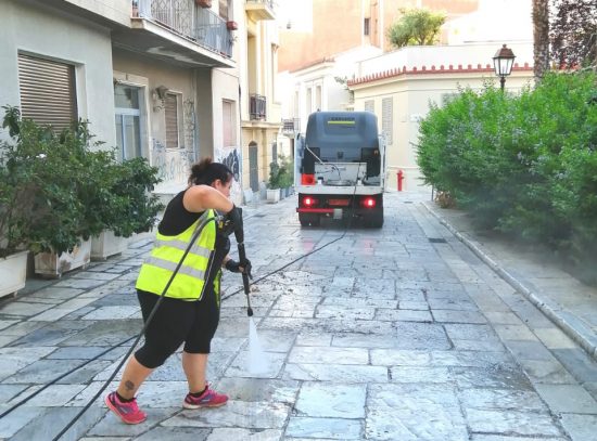 Δήμος Αθηναίων: Κυριακάτικες δράσεις καθαριότητας στην Πλάκα (φωτογραφίες)