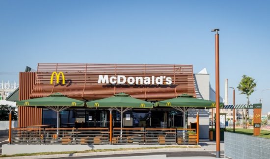 Η McDonald’s αποχωρεί και από το Καζακστάν λόγω προβλημάτων στην εφοδιαστική αλυσίδα