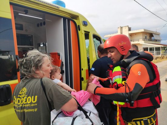 Εύβοια: Συγκλονιστικές εικόνες από τις επιχειρήσεις απεγκλωβισμού