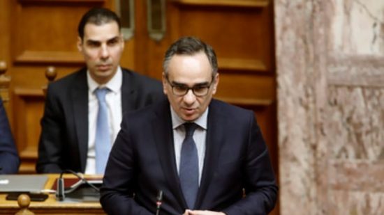 Κοντοζαμάνης: Τον Δεκέμβριο στην Ελλάδα τα πρώτα εμβόλια για την COVID-19