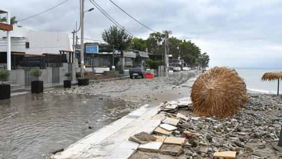 Κακοκαιρία «Ιανός»: Πού θα «χτυπήσει» τις επόμενες ώρες