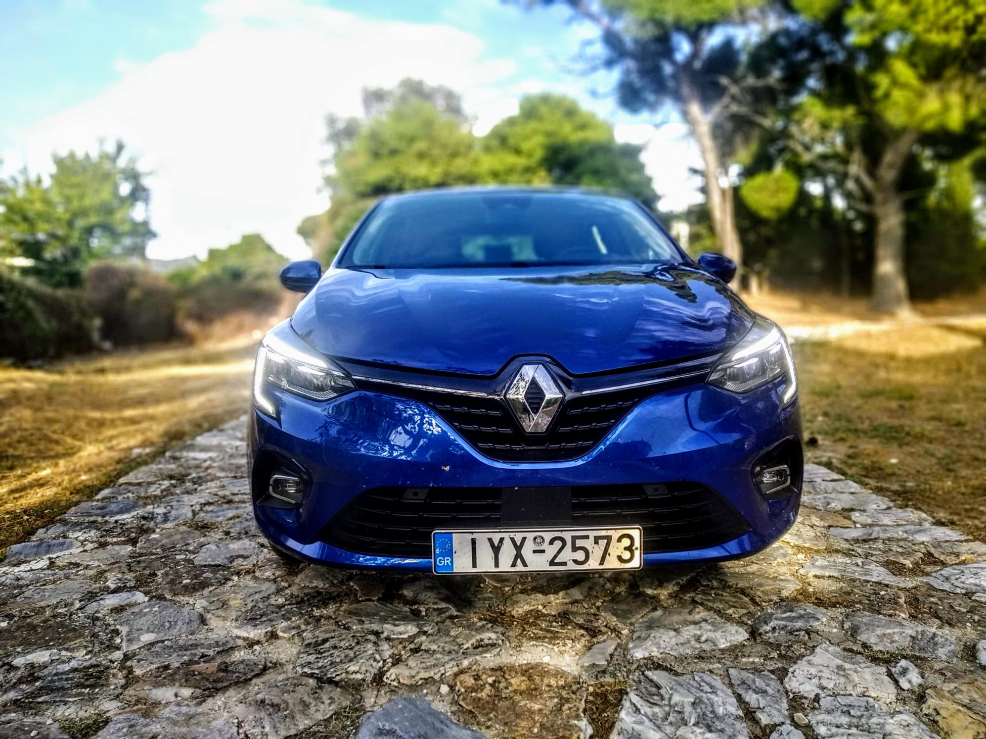 Οδηγούμε το πιο ολοκληρωμένο Renault Clio!