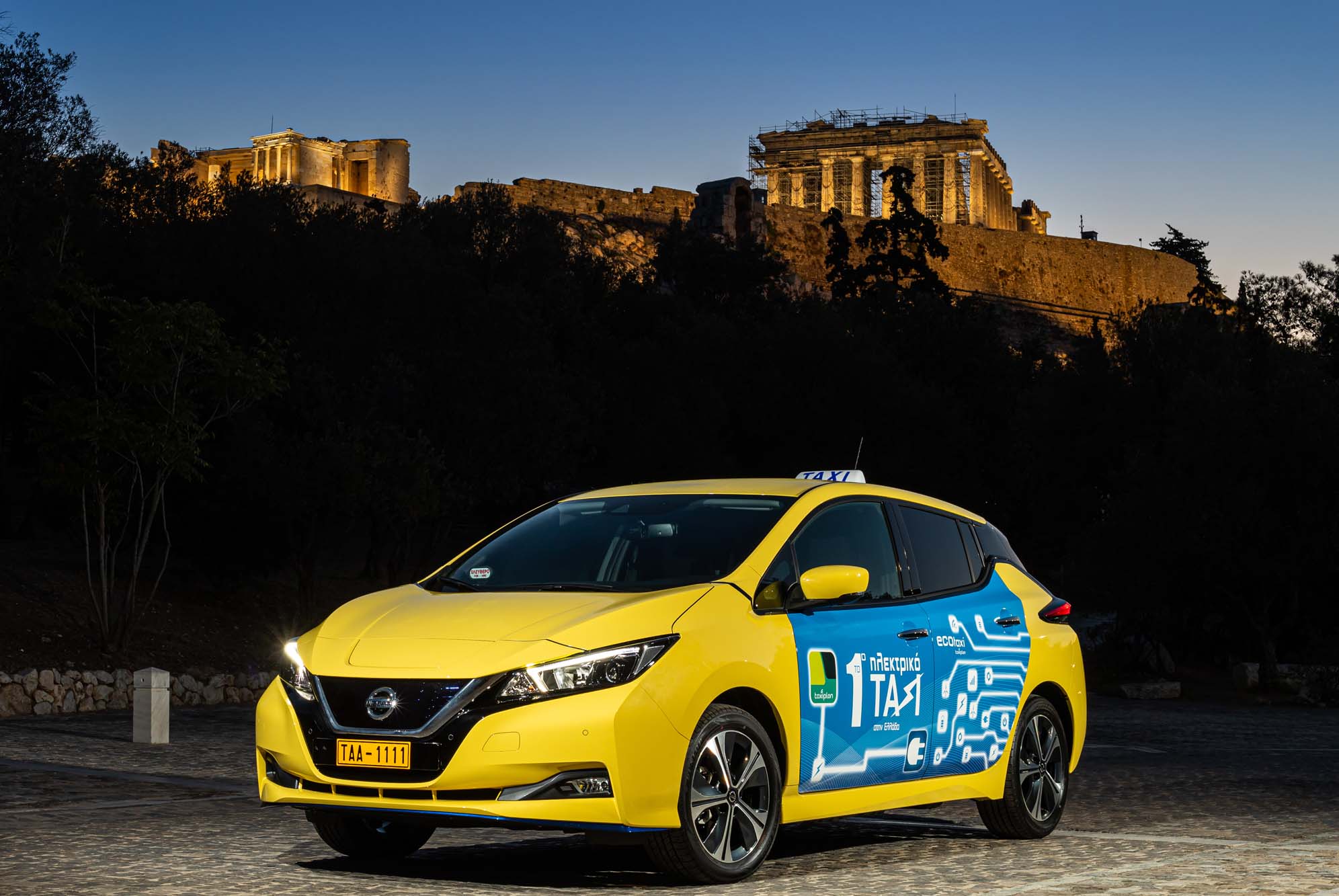 Nissan και Taxiplon κυκλοφορούν το πρώτο αμιγώς ηλεκτρικό ταξί στην Ελλάδα