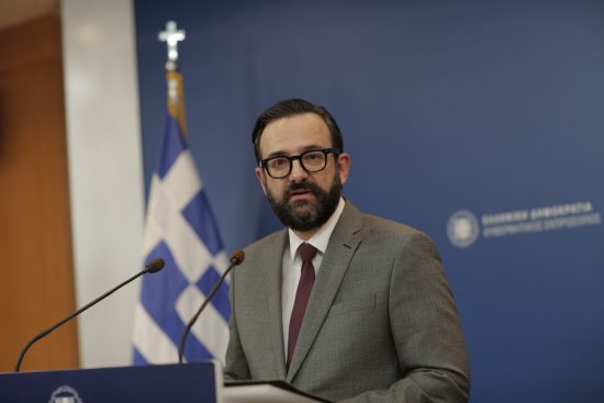 Ταραντίλης προς Τσίπρα: Οι πολίτες θέλουν λύσεις, όχι κομματικούς καβγάδες