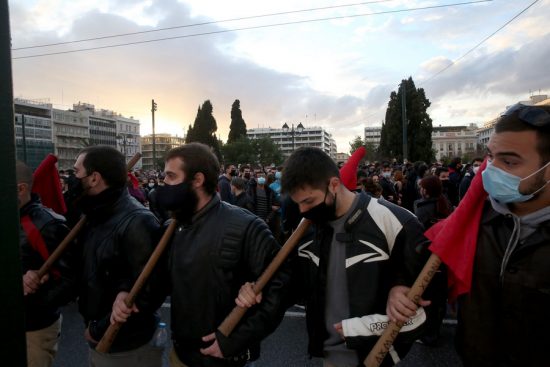 Αθήνα: Ολοκληρώθηκε το πανεκπαιδευτικό συλλαλητήριο στο Σύνταγμα