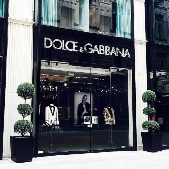 Dolce & Gabbana: Ο οίκος μήνυσε 2 bloggers για δυσφήμηση-Ζητά αποζημίωση 550 εκατ. ευρώ