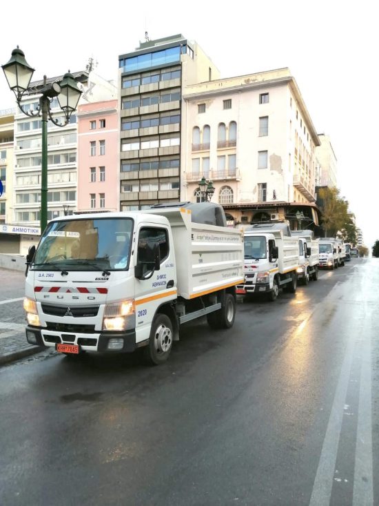 Η Ομόνοια… αλλιώς: Επιχείρηση καθαρισμού στην κεντρικότερη πλατείας της Αθήνας