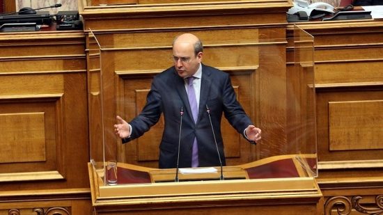 Κωστής Χατζηδάκης: Μειώσαμε κατά 5 μονάδες την ανεργία, θα λύσουμε οριστικά το πρόβλημα των εκκρεμών συντάξεων