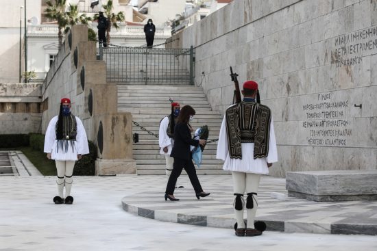 Κατερίνα Σακελλαροπούλου: Τιμάμε τους Φιλέλληνες, τους μνημονεύουμε με ευγνωμοσύνη