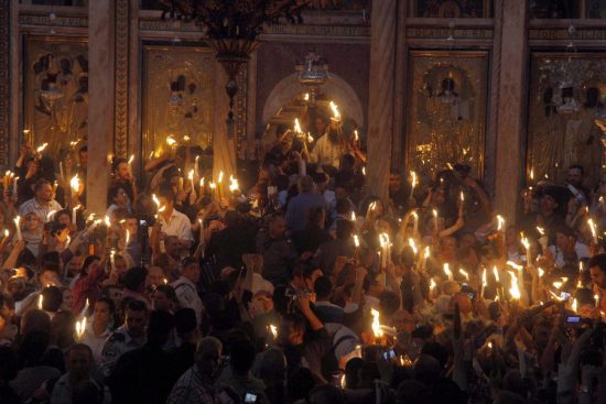 Το απόγευμα του Μ. Σαββάτου το Άγιο Φως στην Αθήνα