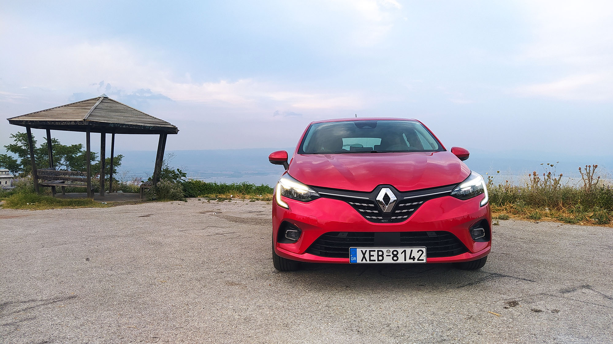 Οδηγούμε το υβριδικό Renault Clio!