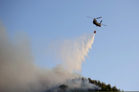 Καίει για 6η μέρα η φωτιά στο Φαλακρό Δράμας – Ισχυροί άνεμοι «τρέφουν» τις φλόγες