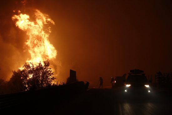 Δύο προσαγωγές στον Άγιο Στέφανο – Τους έπιασαν  με μπιτόνια με βενζίνη (upd)