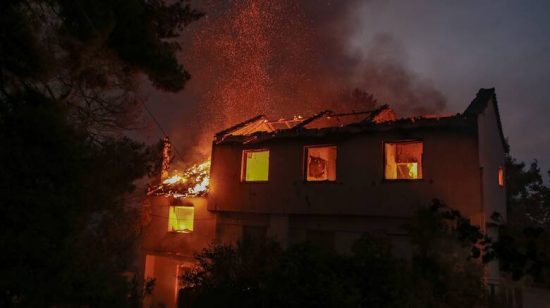 Υπ. Υποδομών: 112 κατοικίες σε Αττική και Πελοπόννησο έχουν κριθεί επικίνδυνες για κατοίκηση μέχρι σήμερα