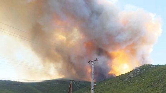 Δήμαρχος Μάνδρας για φωτιά στα Βίλια: Υπάρχουν ενδείξεις ότι πρόκειται για εμπρησμό