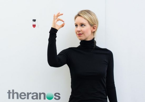 Elizabeth Holmes – Η ώρα της Δικαιοσύνης για την ιδρύτρια της Theranos που ήθελε να γίνει ο νέος Steve Jobs