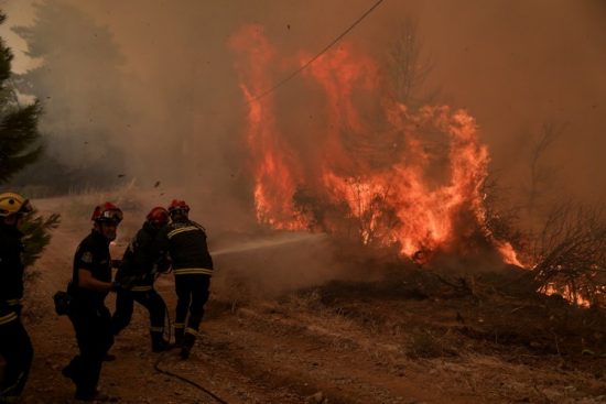 Βόρεια Εύβοια: Πτώσεις βράχων σε πολλά σημεία λόγω κακοκαιρίας