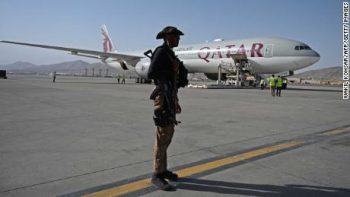 Αφγανιστάν: Αναχώρησε η δεύτερη πτήση της Qatar Airways με ξένους υπηκόους