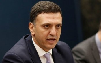 Κικίλιας: Διεξαγωγή συνεδρίων με συμμετοχή εμβολιασμένων και νοσησάντων – Έως 80% χωρητικότητα