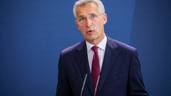 NATO: Απέλασε 8 μέλη της ρωσικής αποστολής στη συμμαχία – Απειλεί με αντίποινα η Ρωσία