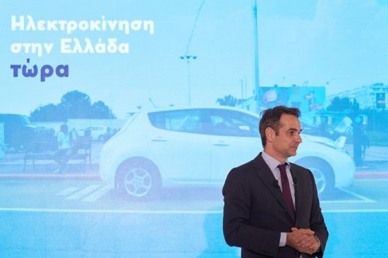 Γιατί ο πρωθυπουργός εξήγγειλε περιορισμούς στους θερμικούς κινητήρες;