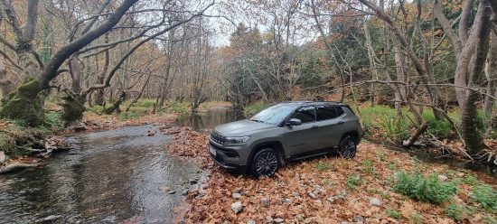 Ταξιδέψαμε με Jeep Compass 4xe!