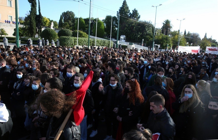 Τρεις συλλήψεις και 11 προσαγωγές στη διαδήλωση για τη δολοφονία του Αλέξανδρου Γρηγορόπουλου