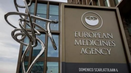 EMA: Ασφαλής και αποτελεσματική η χορήγηση της τρίτης αναμνηστικής δόσης 3 μήνες μετά τη δεύτερη