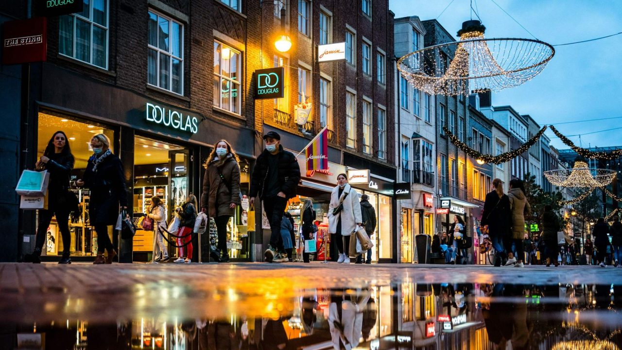 Ολλανδία: Εν αναμονή «αυστηρού» lockdown για τα Χριστούγεννα
