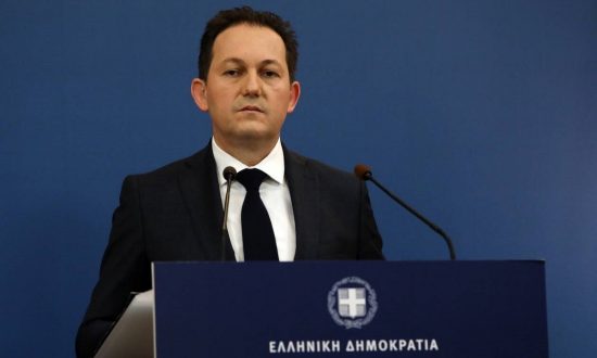 Πέτσας: Η οικονομία δε θα χρειαστεί να ξανακλείσει-Αισιόδοξο το 2022