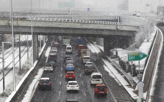 Ελεύθερη η κυκλοφορία των βαρέων οχημάτων στην Αττική Οδό