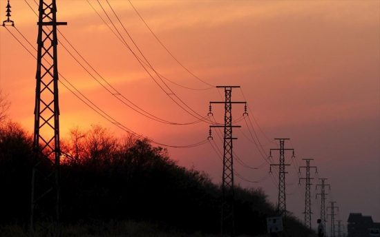 Tιμή ρεύματος: Σημαντική αποκλιμάκωση σήμερα – Στα 199,91 ευρώ η μεγαβατώρα, έναντι 278,85 την περασμένη Δευτέρα