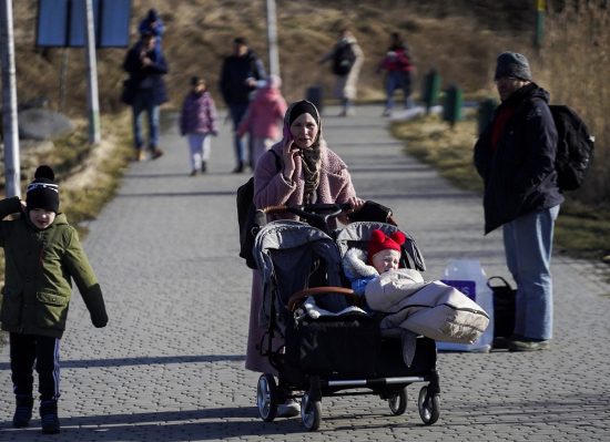 Ουκρανία: Ξεπέρασαν τα 2 εκατ. οι πρόσφυγες από την Ουκρανία