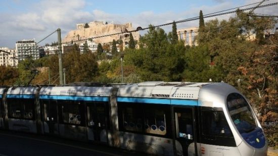 Κυκλοφοριακές ρυθμίσεις σε Μετρό και Τραμ αύριο και μεθαύριο λόγω των παρελάσεων