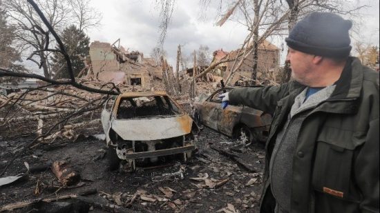 Ουκρανία: Ξεπερνούν τους 1.000 οι επιβεβαιωμένοι άμαχοι νεκροί – Μεταξύ των οποίων 90 παιδιά