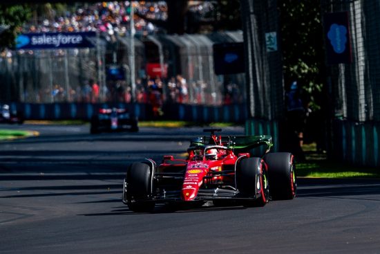 F1 Αυστραλία: Ταχύτερες οι Ferrari στα ελεύθερα!