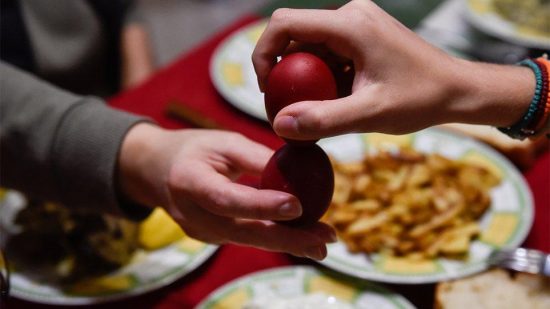 Πασχαλινό τραπέζι: Στα ίδια επίπεδα με πέρσι, μεσοσταθμικά