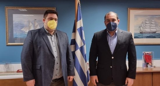 Στον Κ. Κατσαφάδο έθεσε τα θέματα ναυτιλίας, Πειραιά και νησιών ο Γ. Βουτσινάς