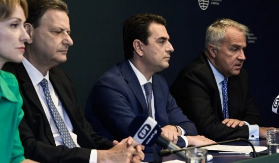 Σχέδιο «Θερμοστάτης»: Τα μέτρα για την οικονομία στο ρεύμα – Μπόνους για όσους εξοικονομούν και πέναλτι για τους αμελείς