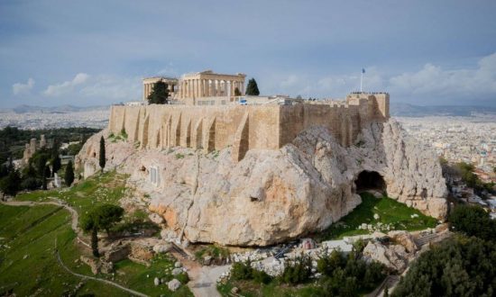 Τα τείχη της Ακρόπολης νοσούν – Απαιτούνται άμεσες επεμβάσεις